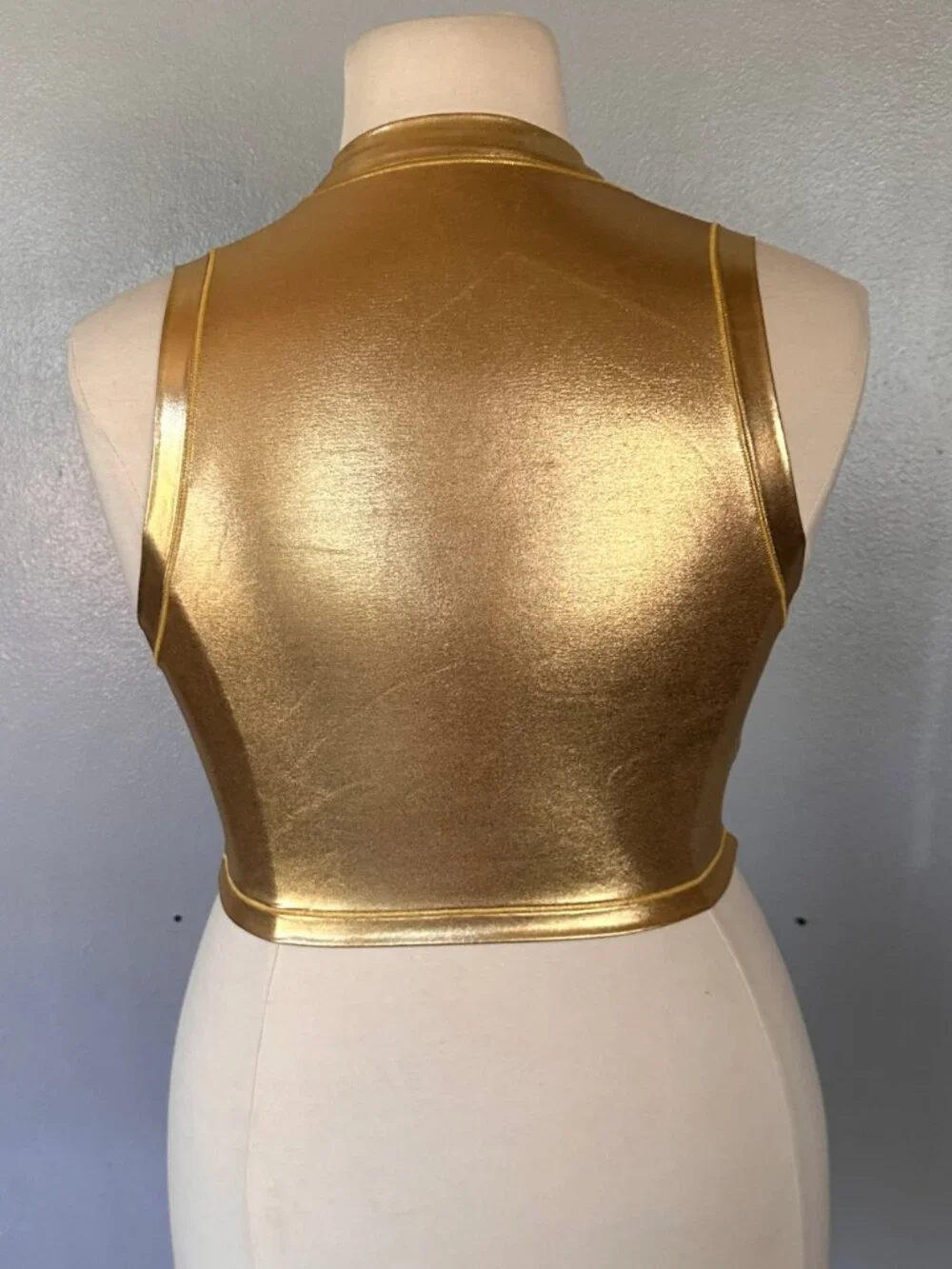 SKIMS METALLIC SWIM MOCK NECK TANK. Color:Gold.